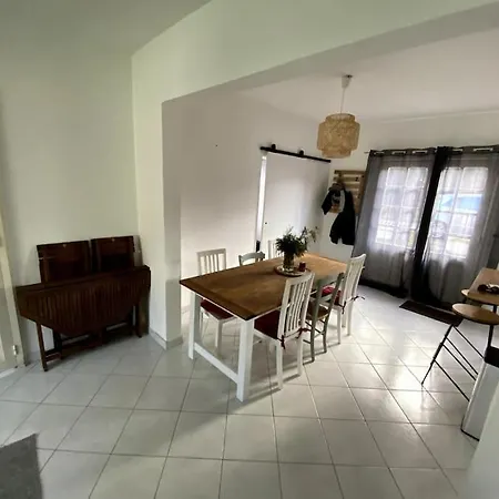Petite Maison Pres De La בית נופש סן-ברבן-לה-פן